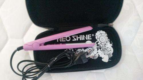 NEO SHINE MINI HAIR IRON PINK- Fits in your hand bag!!!